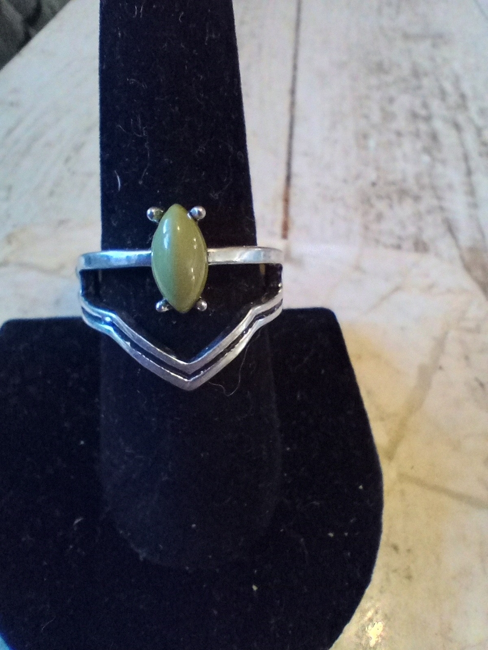 Silver-tone Green Stone Chevron Ring - Women Jewelry